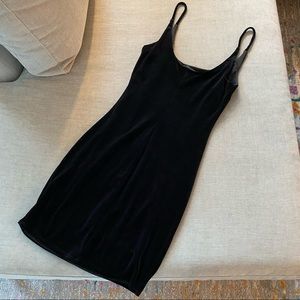 Black velvet bodycon party dress